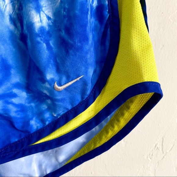 Nike Blue Water Tie-Dye Print Dri-Fit Shorts - Picture 3 of 5